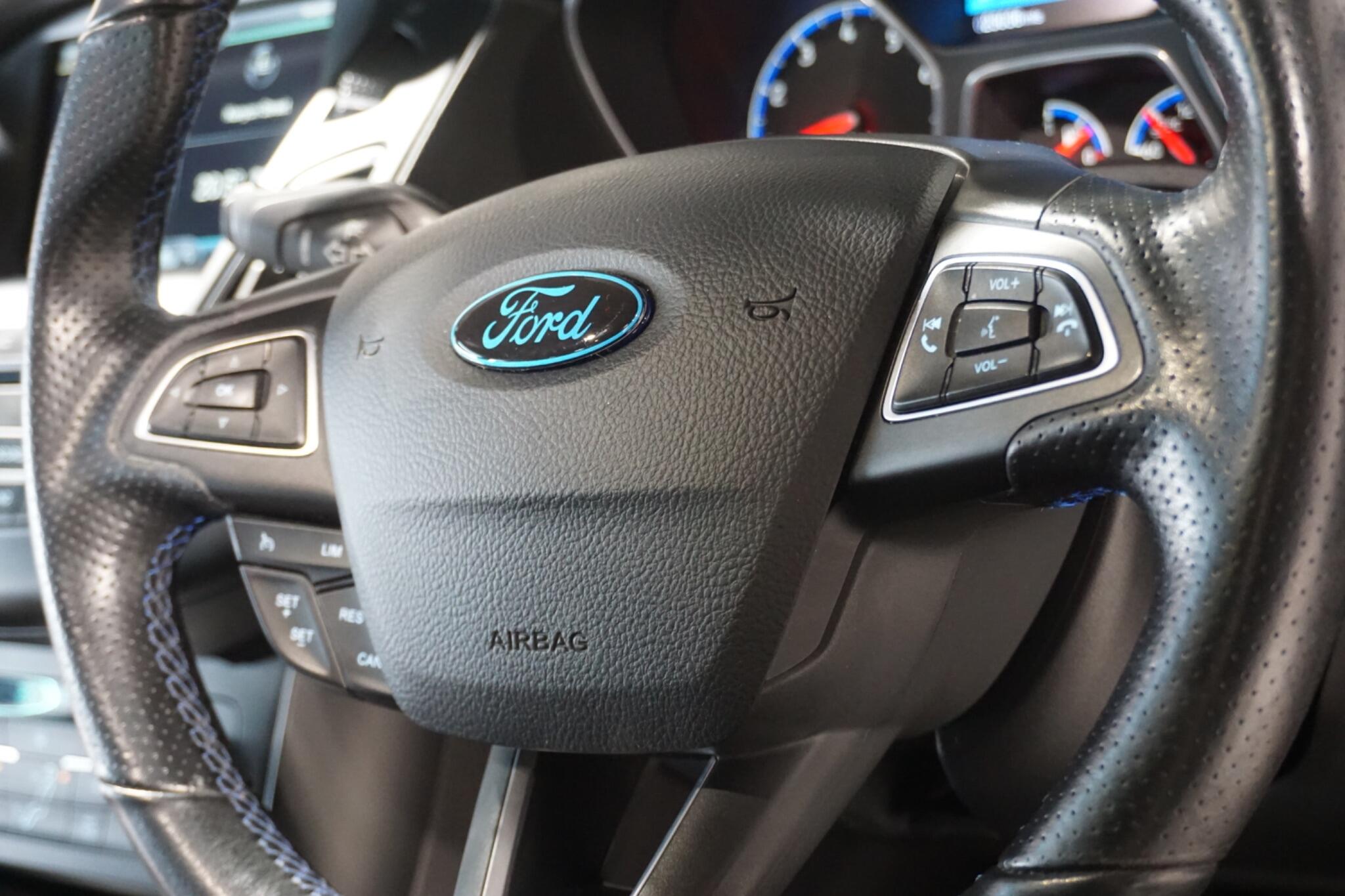 Ford Focus 2.3T EcoBoost RS Hatchback 5dr Petrol Manual AWD Euro 6 (s/s) (350 ps)
